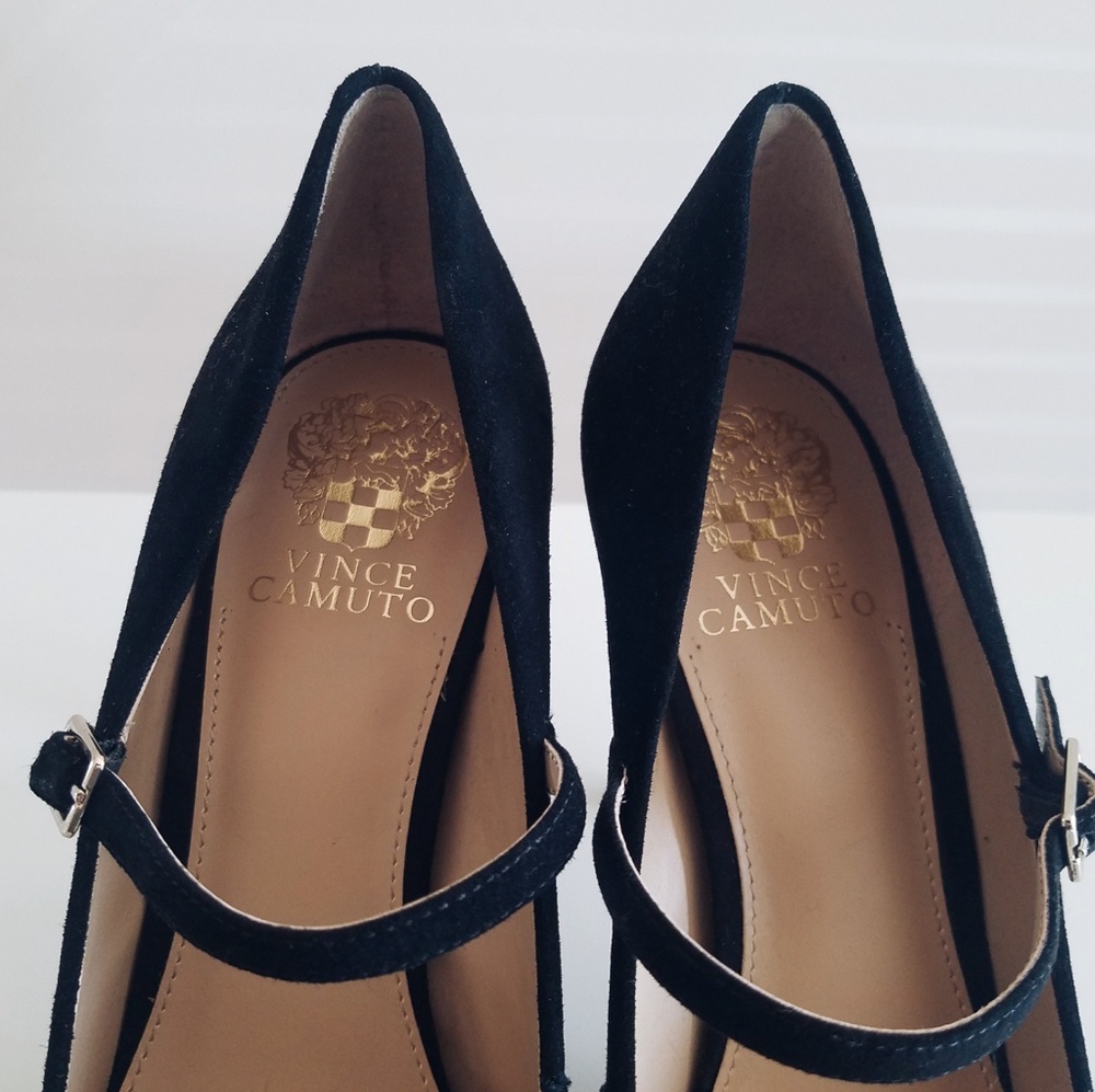New Vince Camuto Beverly black heels - Picture 3 of 6